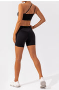 Gallery viewerに画像を読み込む, PowerMove High-Waist Shorts
パワームーブ ハイウエストショーツ
